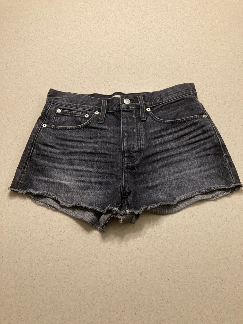 NWOT Madewell Black Washed Denim Cutoff Shorts Women Size 26 Button Fly